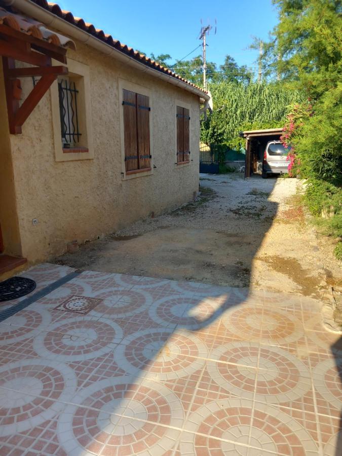 Maison Individuellle Provencale Villeneuve-les-Avignon Luaran gambar
